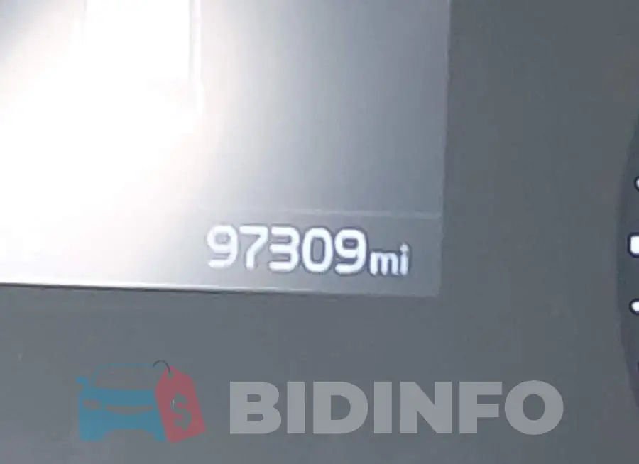 KNDJ23AU8L7069211 Photo# 15