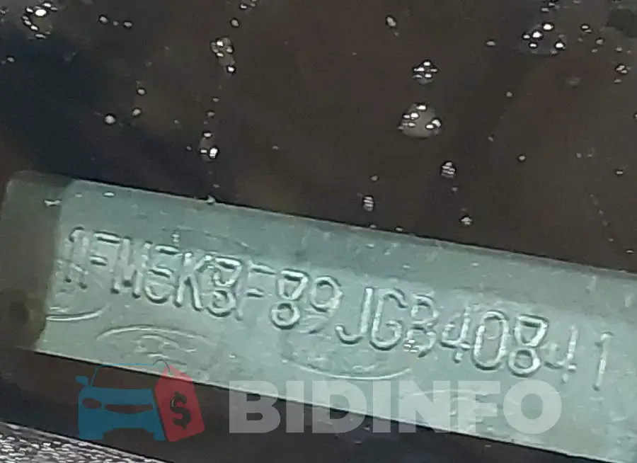 1FM5K8F89JGB40841 Photo# 9