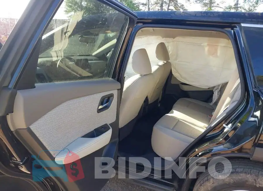 5N1BT3BA2PC767263 Photo# 8
