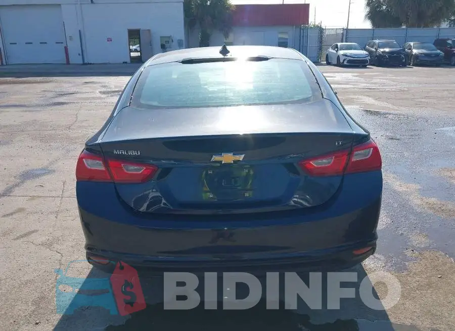 1G1ZD5ST5JF122327 Photo# 15
