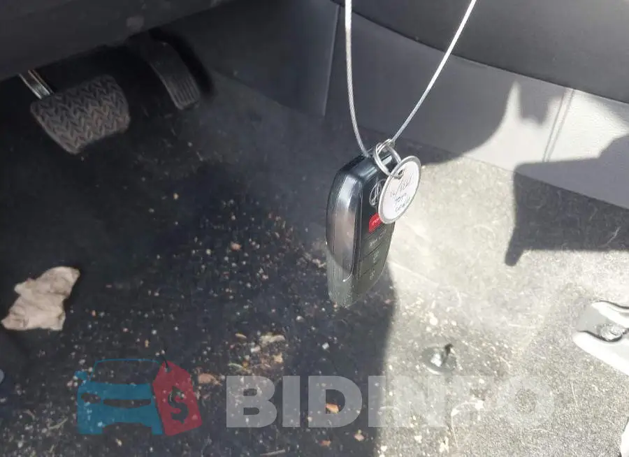 JTDBCMFE9PJ000416 Photo# 11