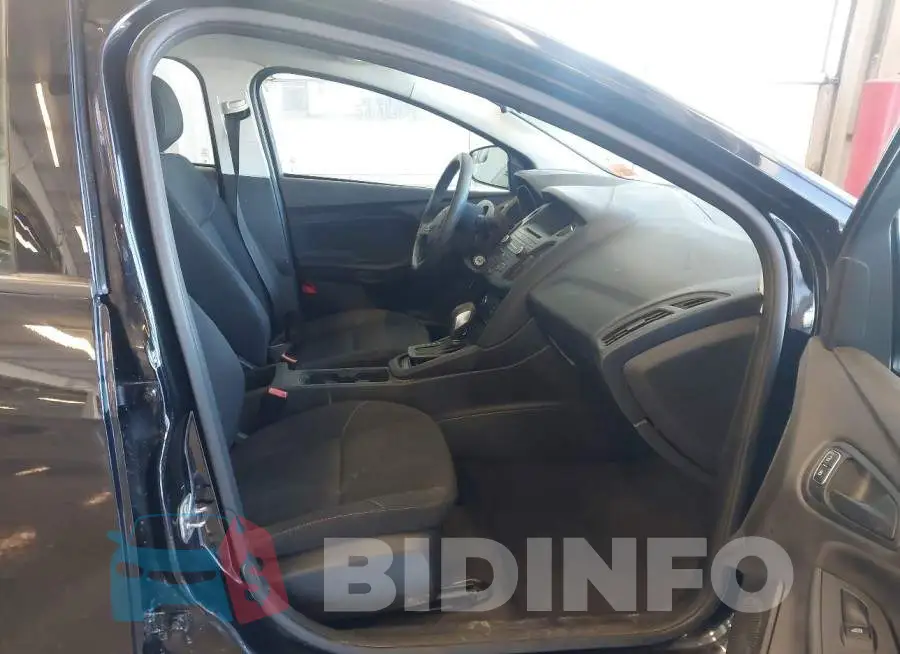 1FADP3E23GL234026 Photo# 5
