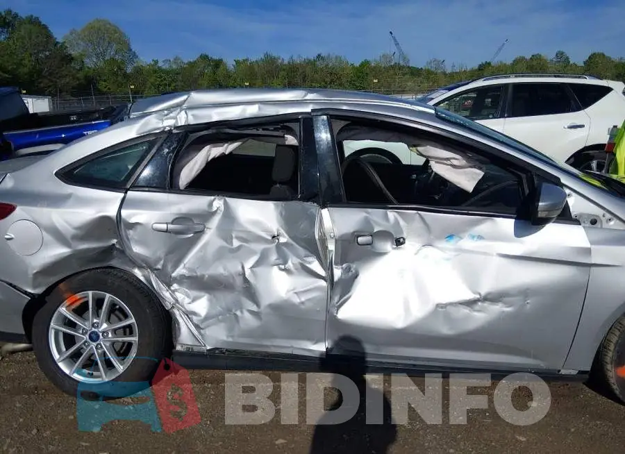 1FADP3F26GL309736 Photo# 6