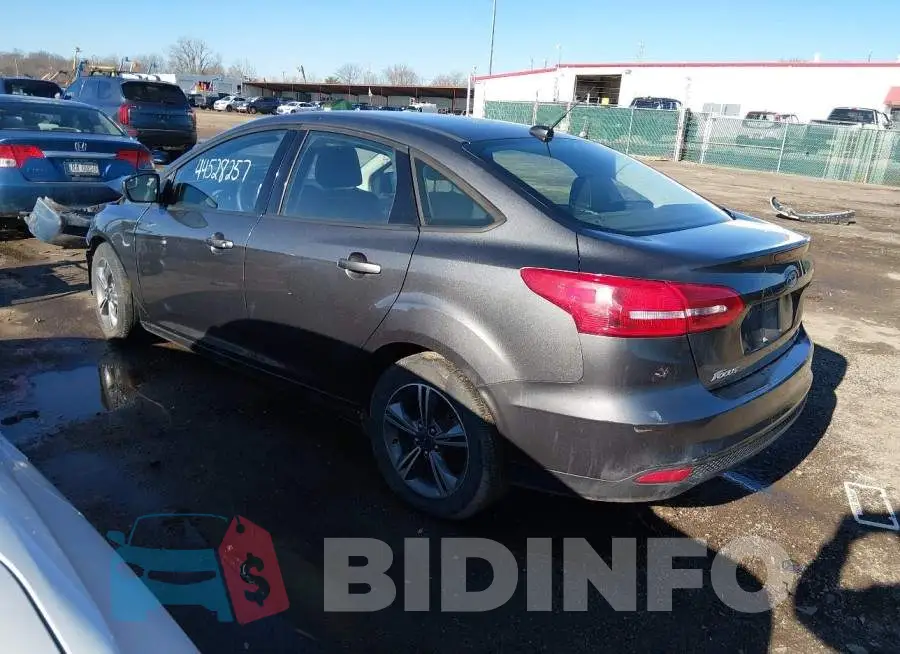 1FADP3FE9JL330369 Photo# 3