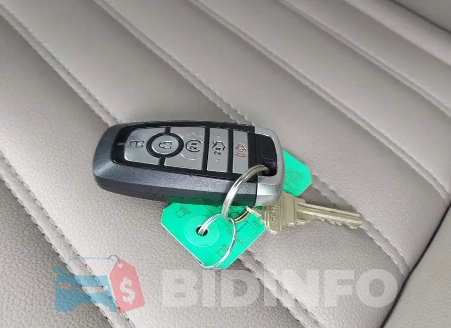 3FA6P0CD8LR201403 Photo# 11