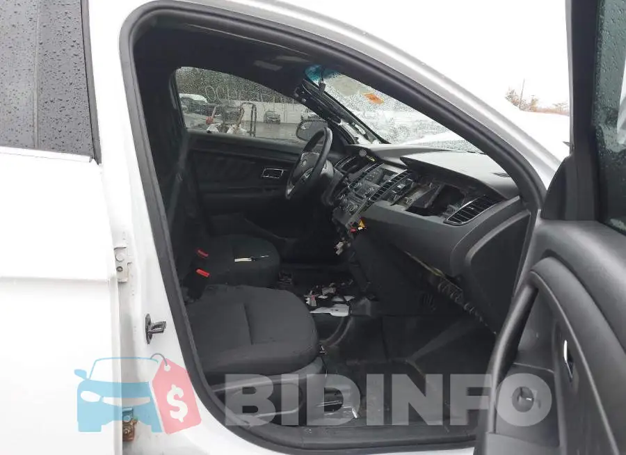 1FAHP2MK7HG121087 Photo# 5