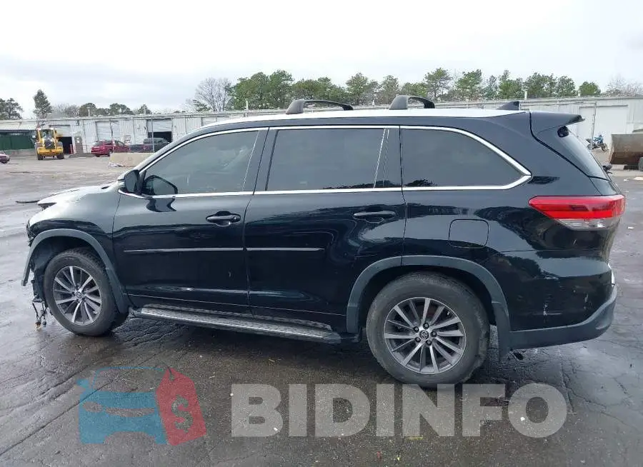 5TDJZRFH3JS532157 Photo# 15