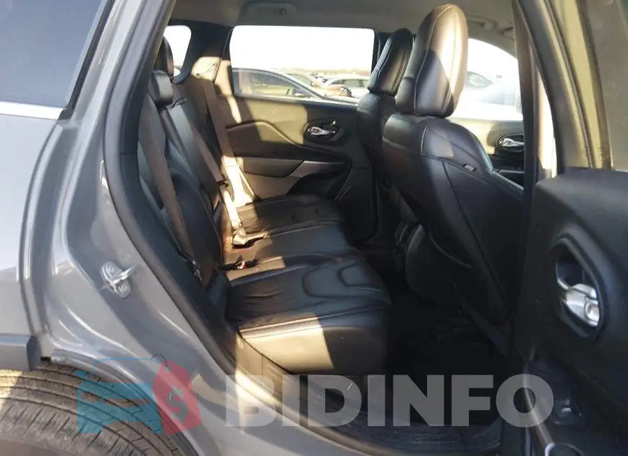 1C4PJLDBXKD443776 Photo# 8