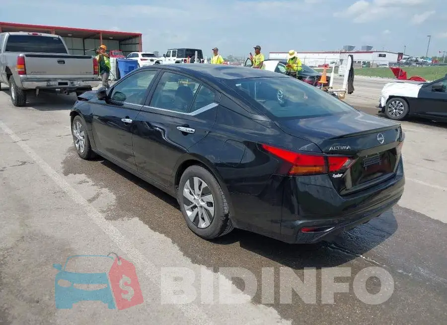 1N4BL4BV2PN338132 Photo# 3