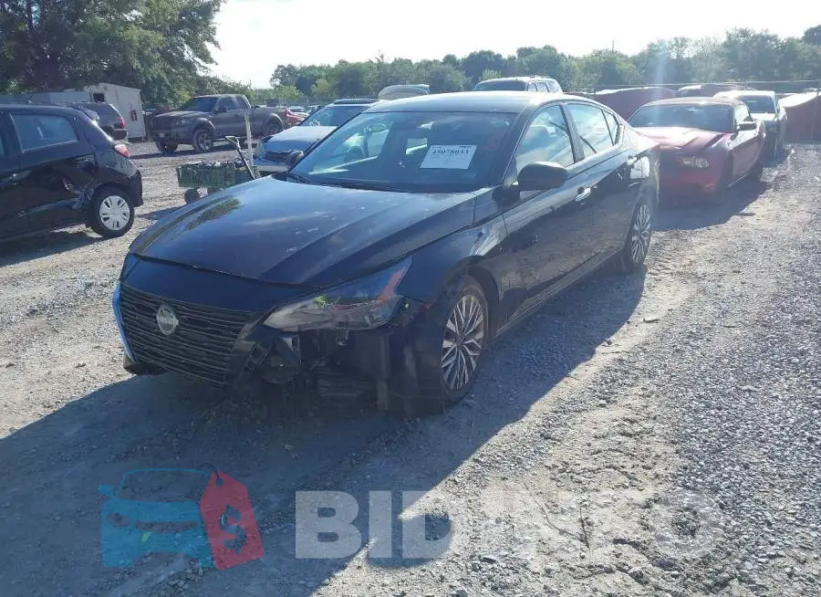 1N4BL4DVXSN308043 Photo# 2