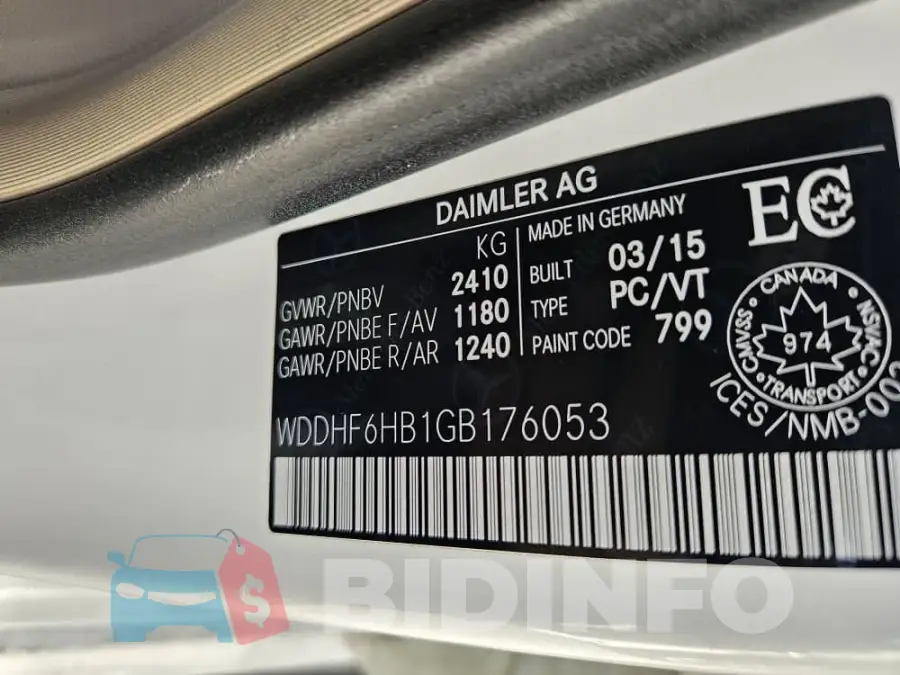 WDDHF6HB1GB176053 Photo# 8
