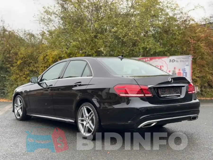 WDDHF8CB1EA981041 Photo# 7