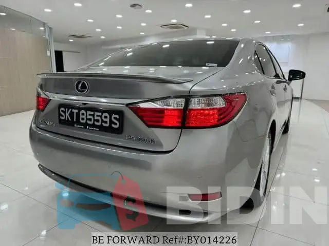 JTHBW1GG202093168 Photo# 2