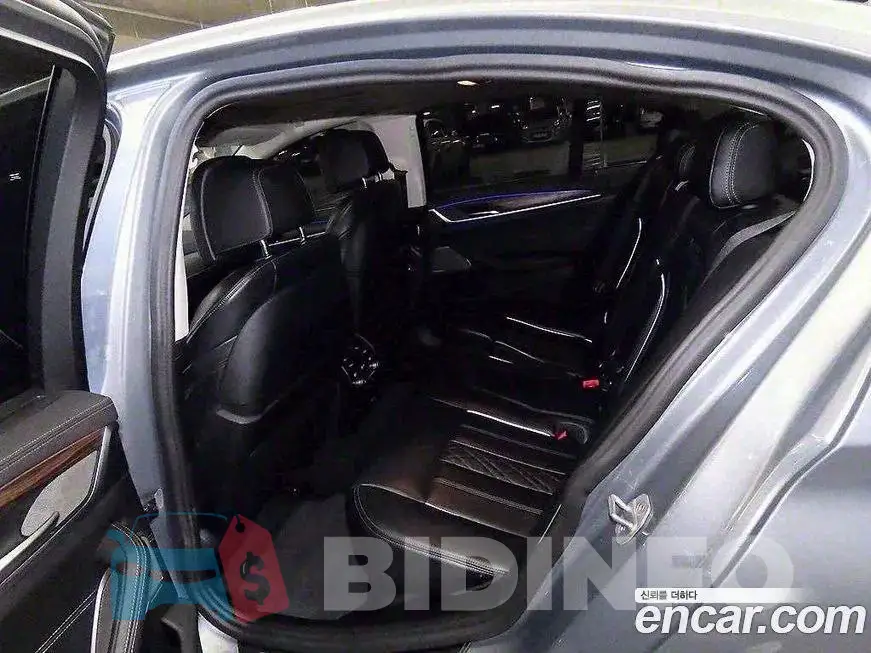 WBAJD9108JG972530 Photo# 8